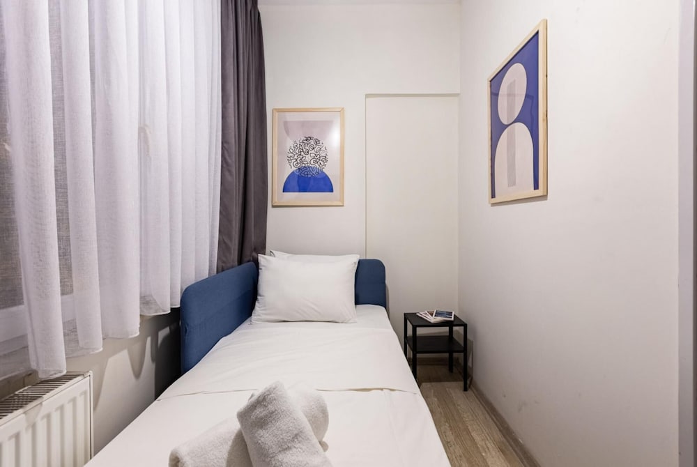 Modern Flat 5-min Walk to Taksim Square in Beyoglu