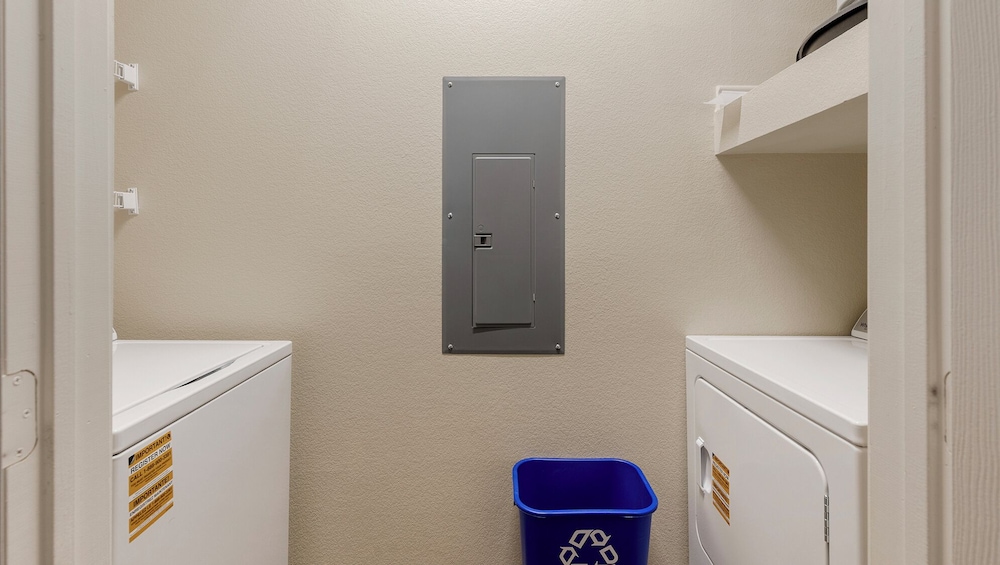 Landing Furnished Apartments near East Arlington