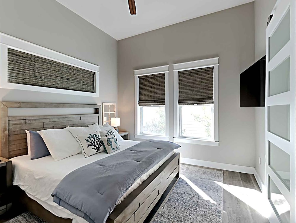 View From The Top by Southern Vacation Rentals
