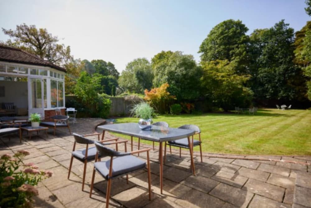 outdoor bbq area
