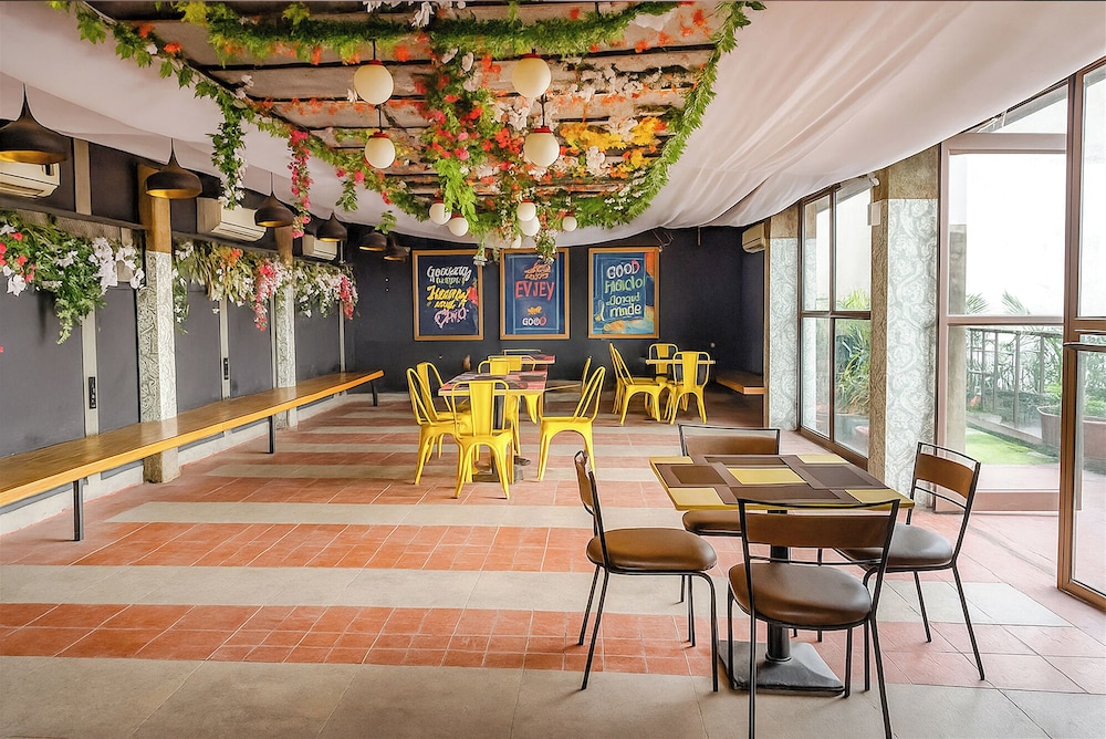 Fabhotel Clement