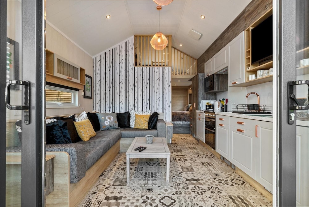 The Escape - Luxury Pod Close to Beach view 2