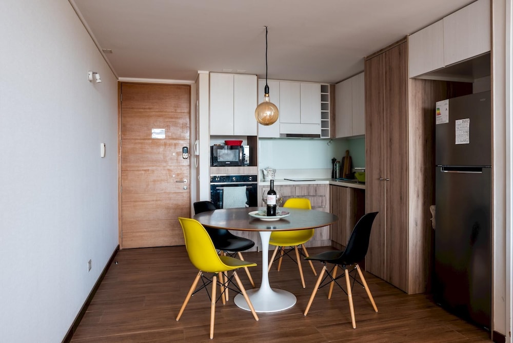 Costa Brava- 1BR With Ocean View Parking and Wifi