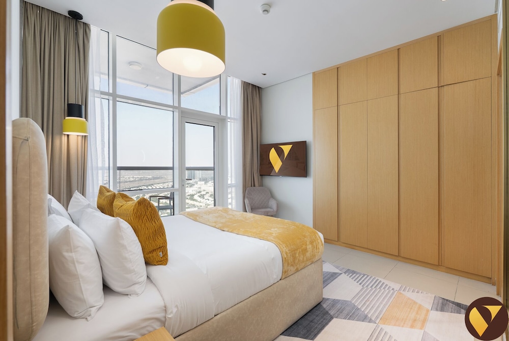 Vogue Novotel JVT near Springs Souk Mal