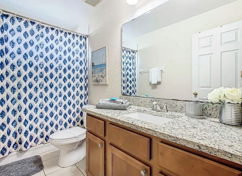 Coco Villa Stay for 10 w/ Resort-style Amenities