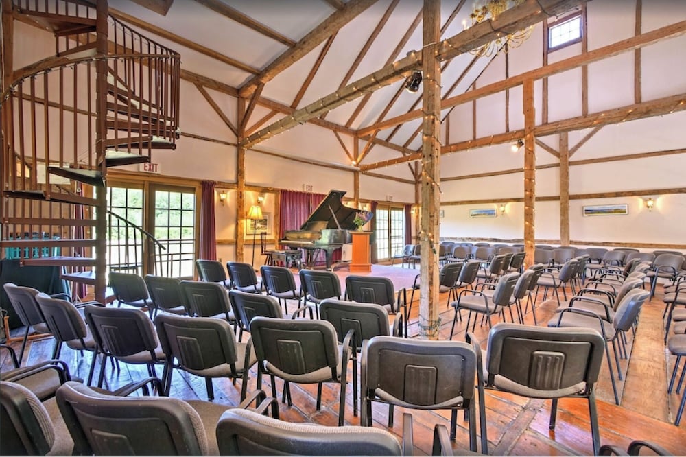 Acadia Oceanside Meadows Inn