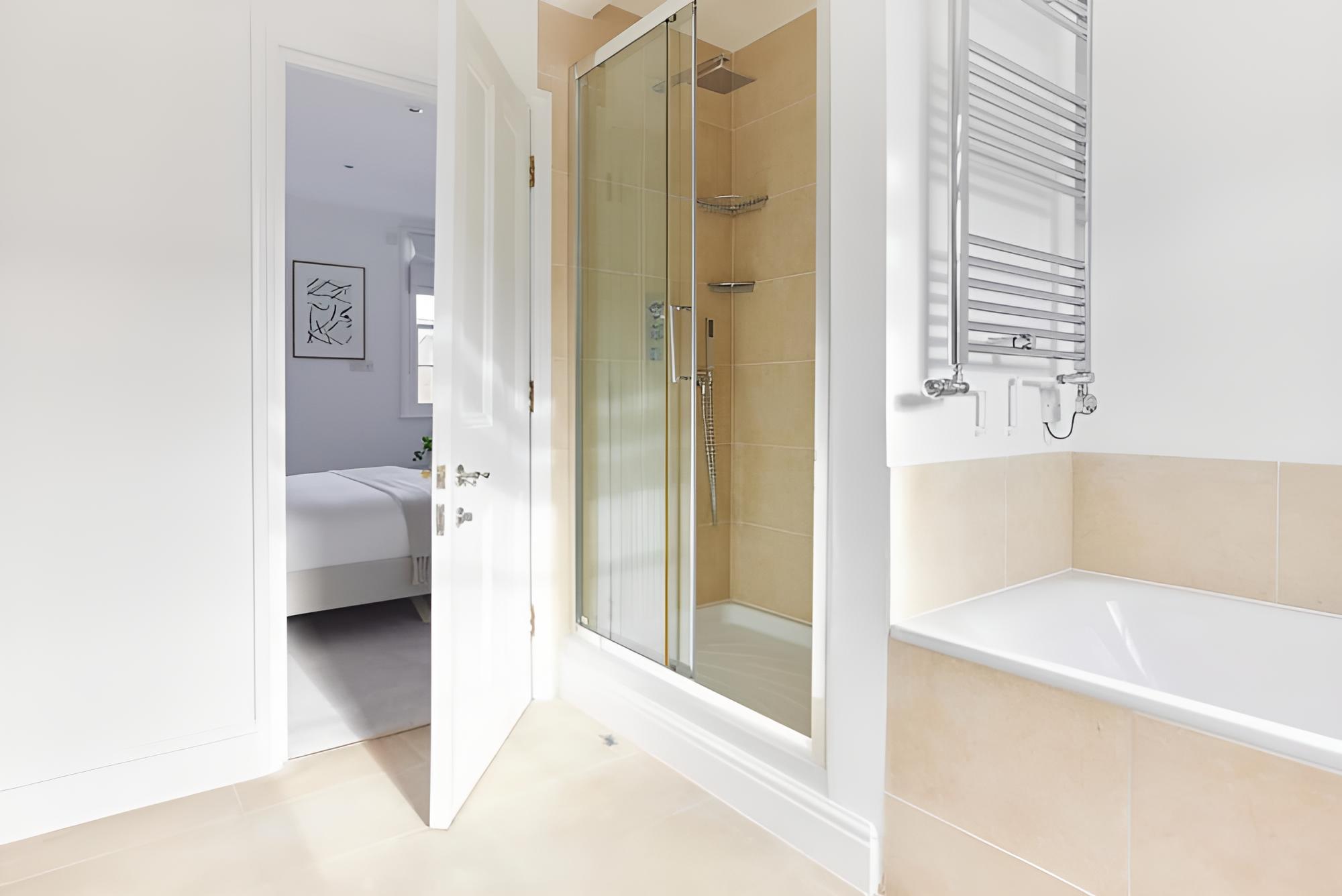 The Kensington Chelsea Escape - Stunning 5bdr With Patio Terrace