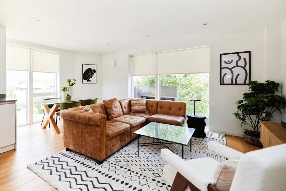 The Copenhagen Place - Enchanting 2bdr Flat With Balcony