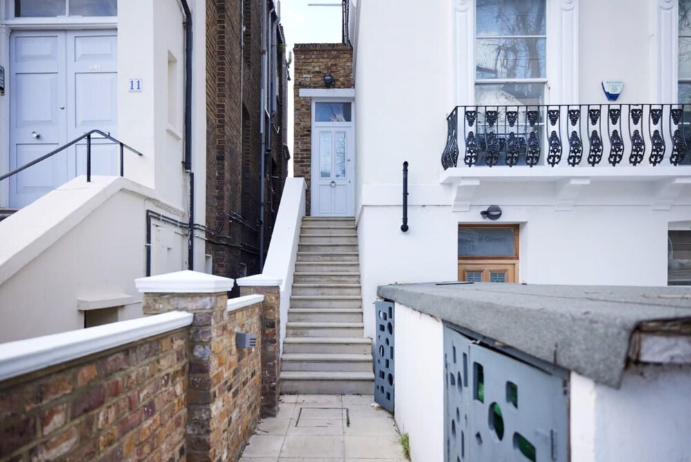 The Camden Place - Breathtaking 4bdr Flat With Garden