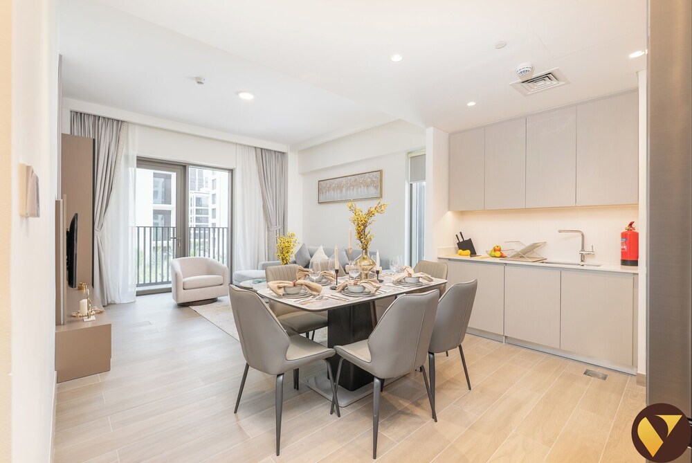 Vogue Rosewater Creek Beach Stylish 2BR