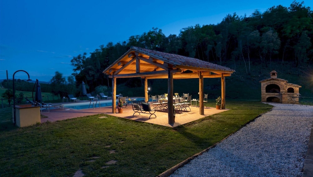 Podere Capanne 6 Emma Villas view 4