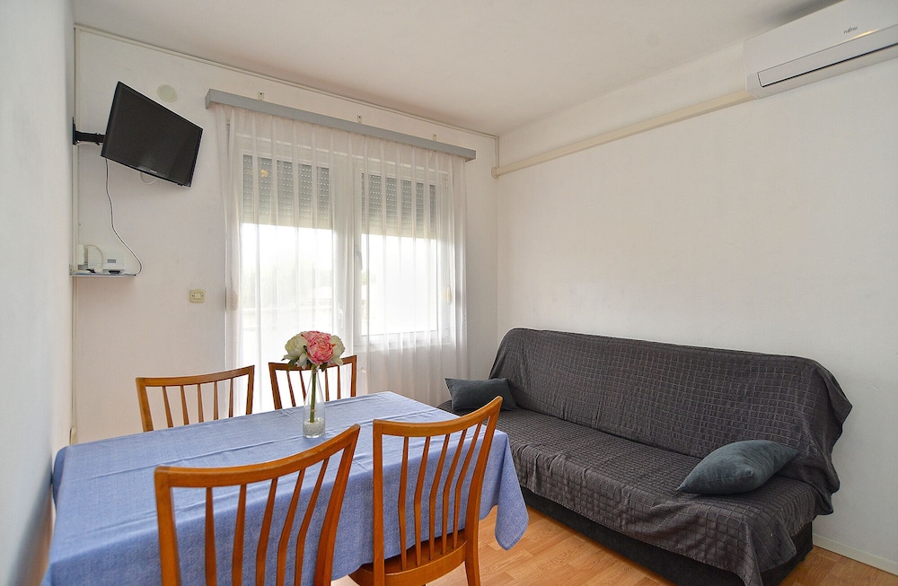 Apartments 2071