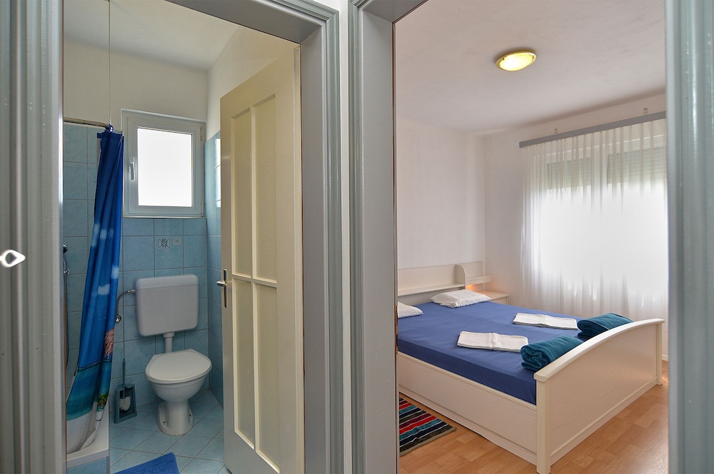 Apartments 2071