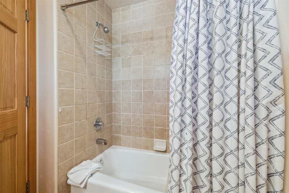 Legend Lake Lookout 4 Bedroom Home