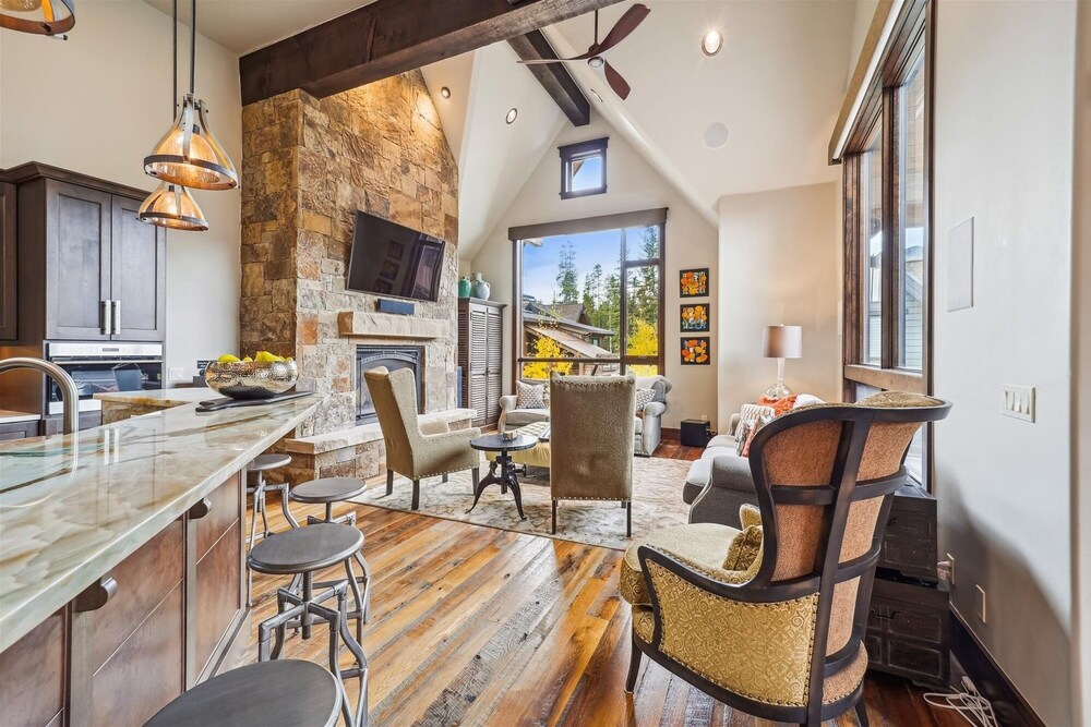 Highwoods At Shock Hill 4 Bedroom Townhouse by RedAwning
