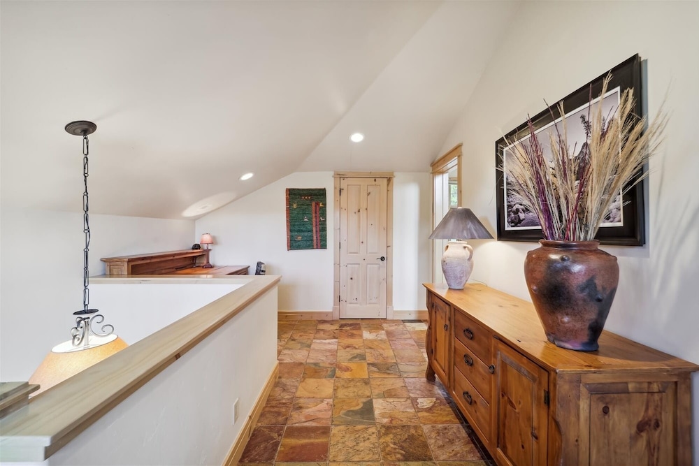 Cucumber Patch 44 4 Bedroom Townhouse by RedAwning