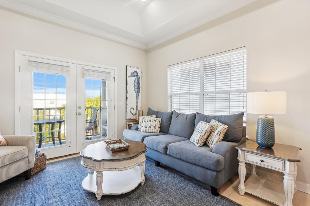 Beachside Bliss: 3BR Coastal Condo w/ Pools & Patio in St. Augustine