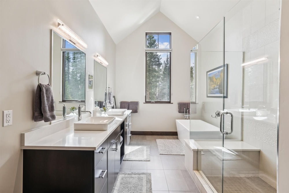Chateau Breck 4 Bedroom Townhouse