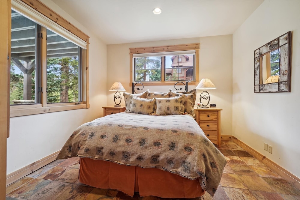 Cucumber Patch 44 4 Bedroom Townhouse by RedAwning