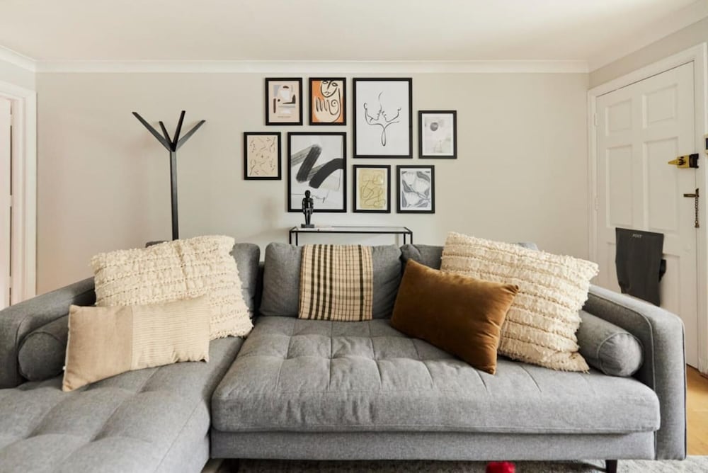 The Putney Getaway - Bewitching 1bdr Flat With Patio