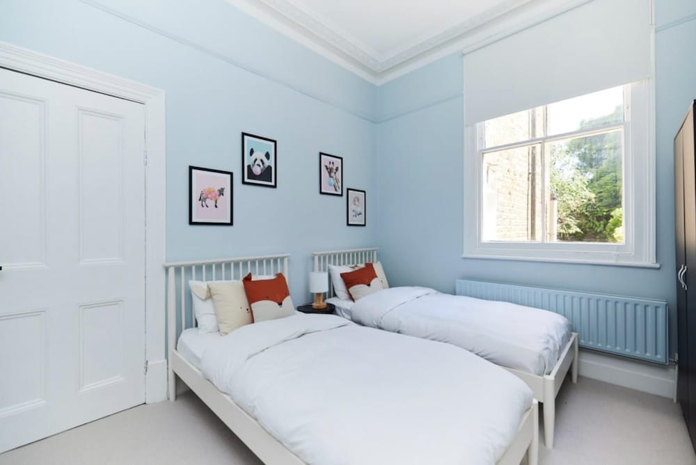 The Hammersmith and Fulham Wonder - Trendy 3bdr Flat With Garden