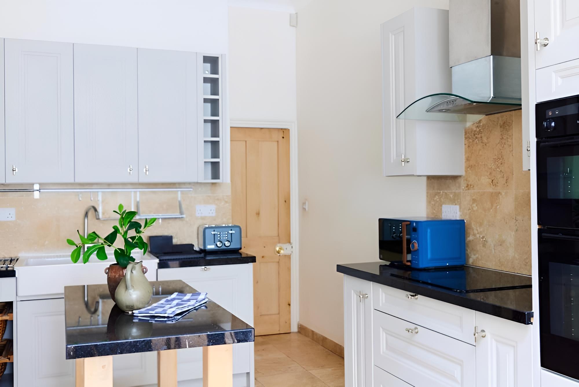 The Barnet Escape - Exquisite 4bdr House With Garden Patio