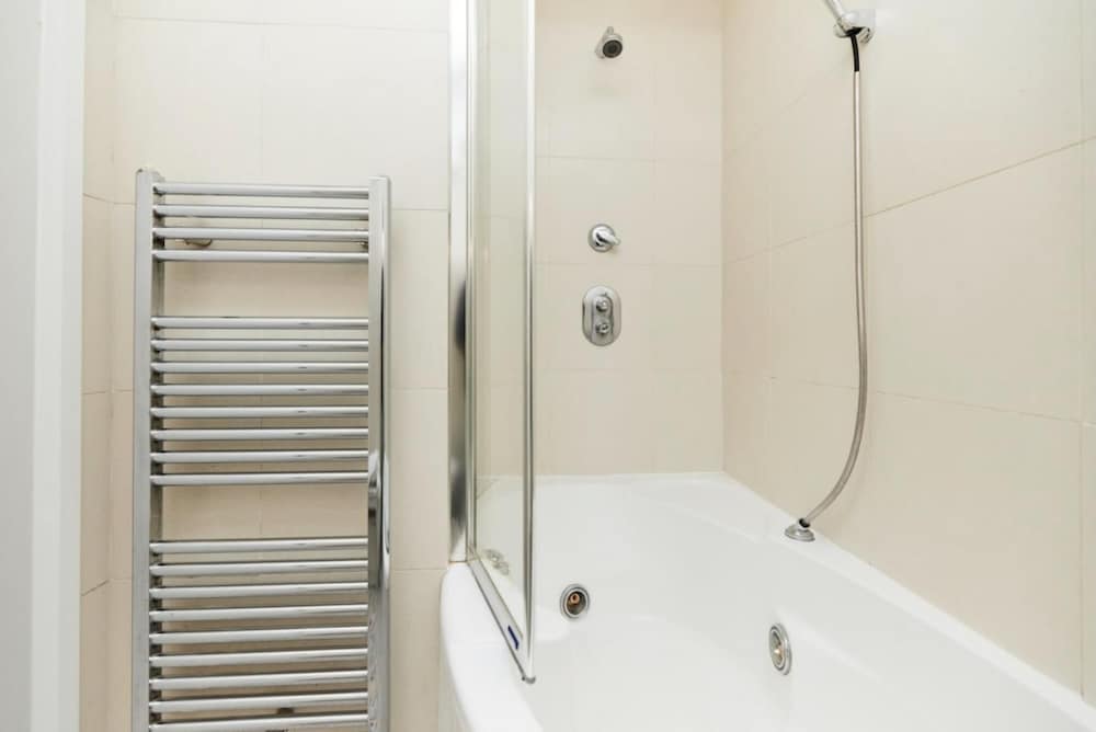 The Lanhill Road Crib - Dazzling 2bdr Flat With Garden
