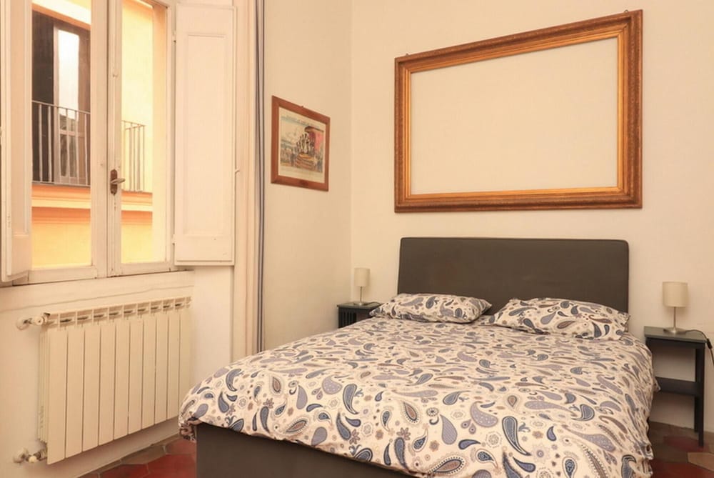 Enchanting 2BR Apt Near Pantheon Vatican