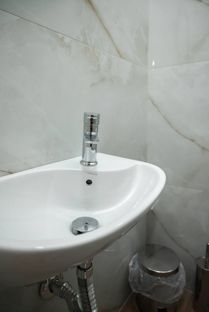 Aurora Breeze Trikala Town