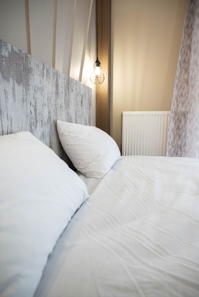 Aurora Breeze Trikala Town