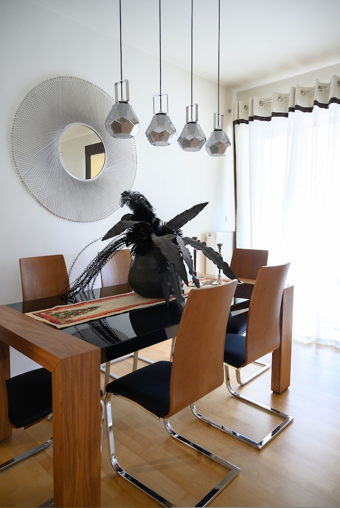 Home Sweet Home Trikala Town
