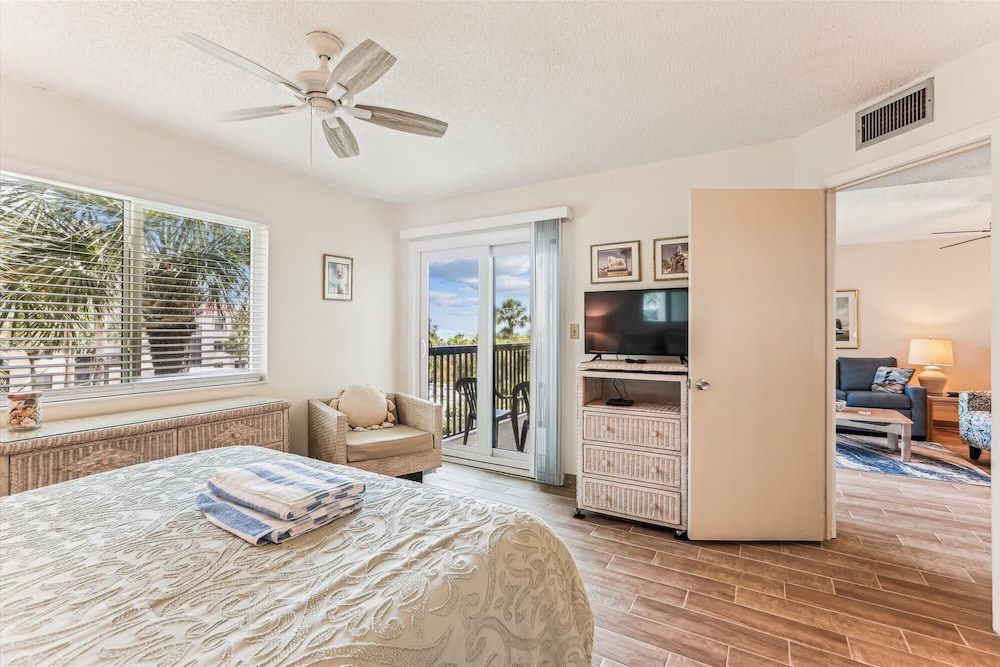 Cozy St. Augustine Getaway Scenic Views & Modern Comforts