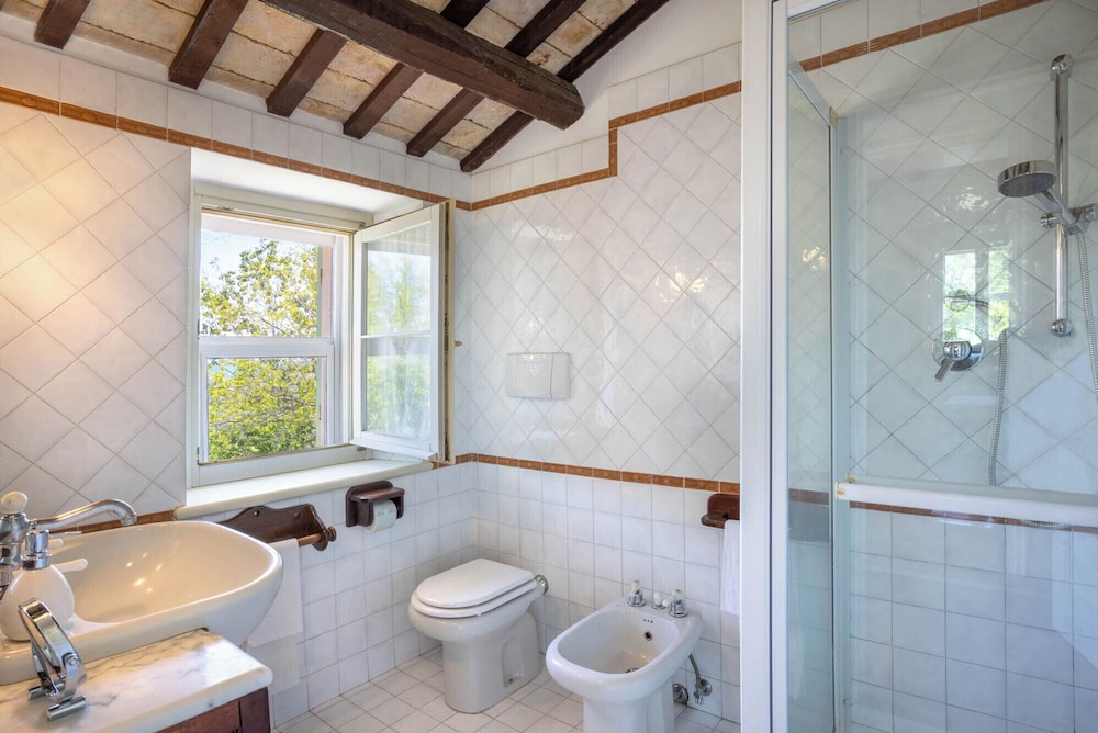 Villa LeMarche b&b