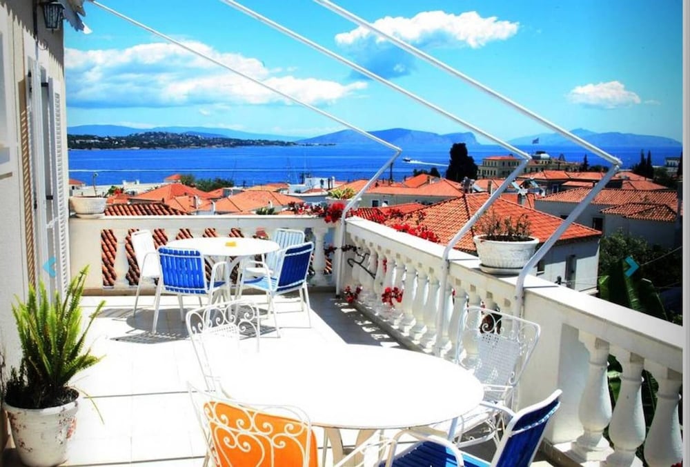 Thalassa Return To Timeless Spetses - Property Image 13