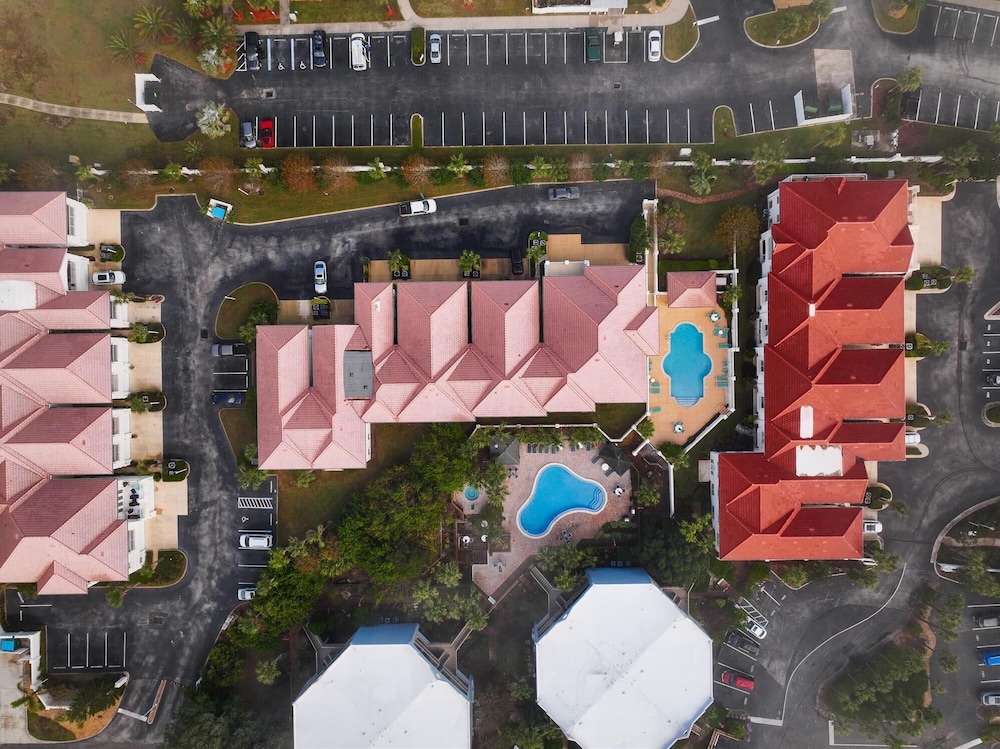 Beachside Bliss: 3BR Coastal Condo w/ Pools & Patio in St. Augustine