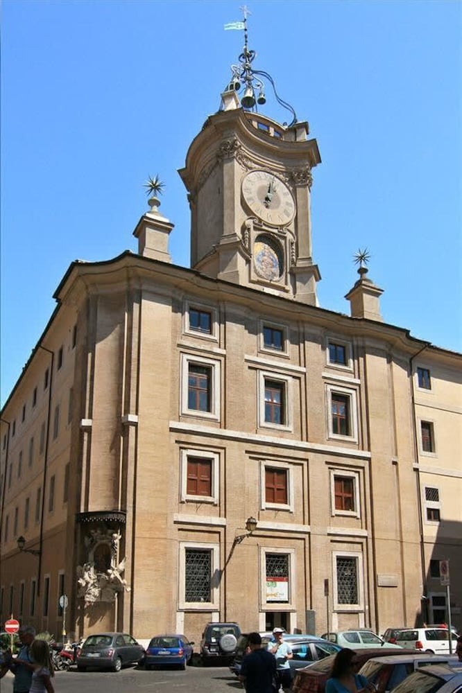 Rome an Aristocratic Apartment in Historic Palace Near the Piazza Navona