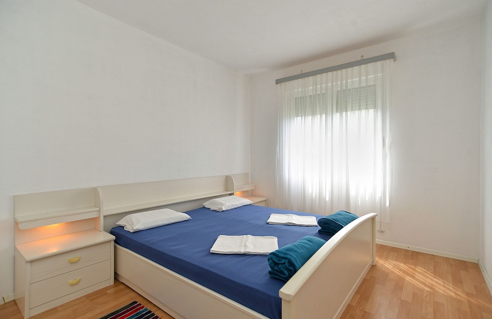 Apartments 2071