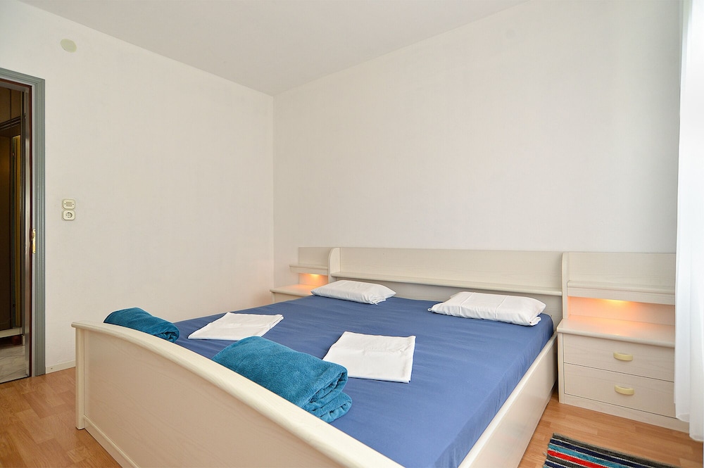 Apartments 2071
