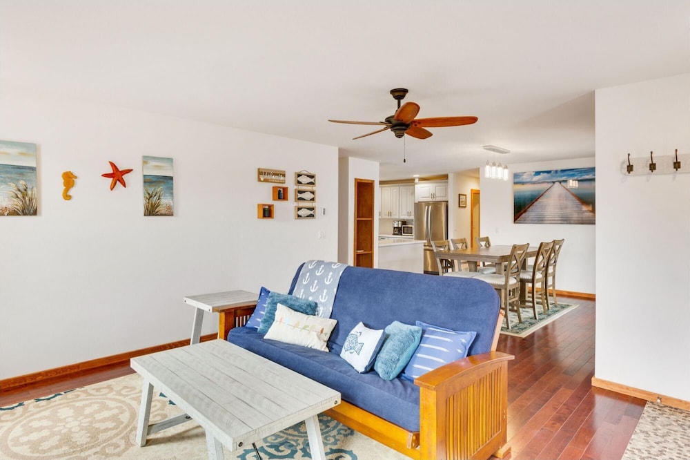 Cobblestone Cottage in Ocean Shores