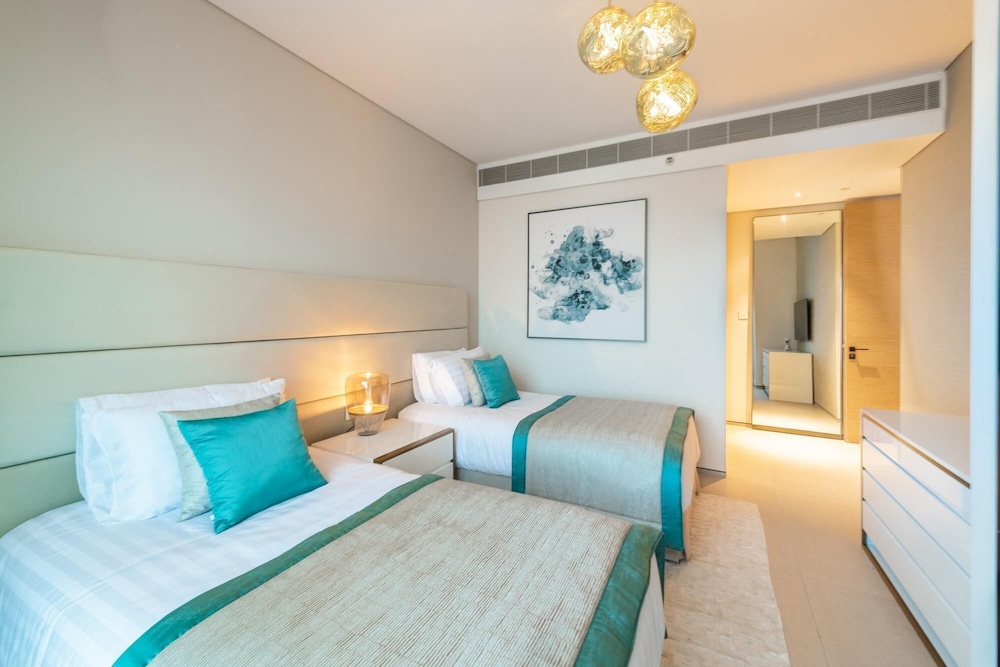 Luxury Marina View Apartment in Address JBR
