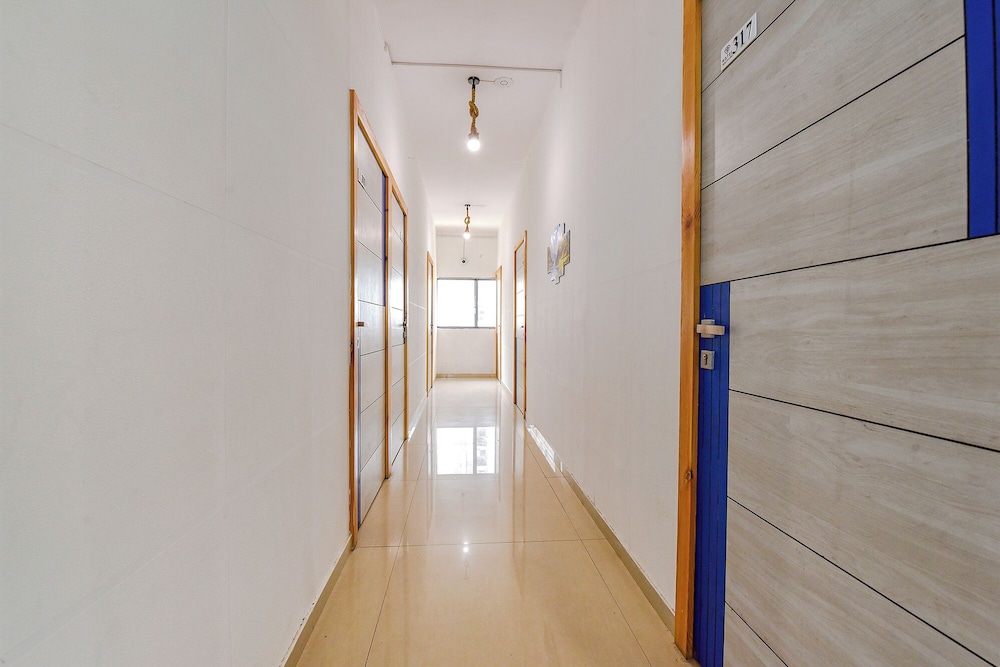 Hotel Solitaire Luxurious AC Rooms Surat