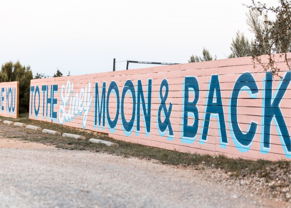 The Liney Moon