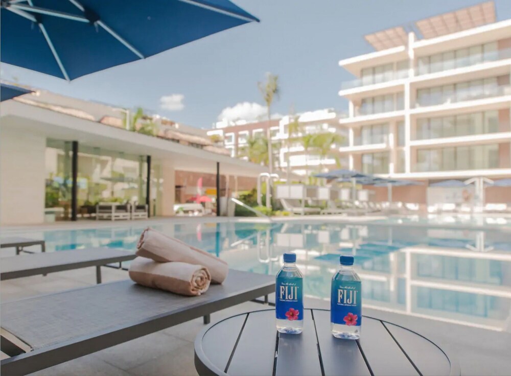 Stunning 3BR Apartment Best Location Near 5th Avenue The Beach Amazing Amenities view 5