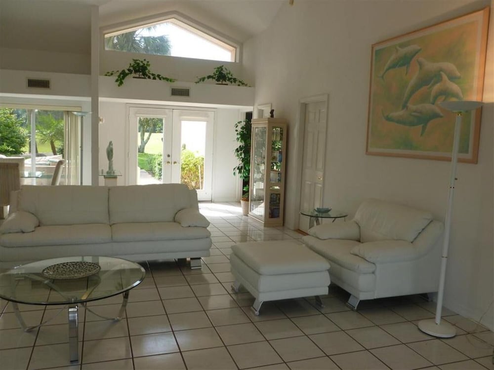 Clermont Vacations - Swiss 22 - Lake Stephanie - Property Image 4