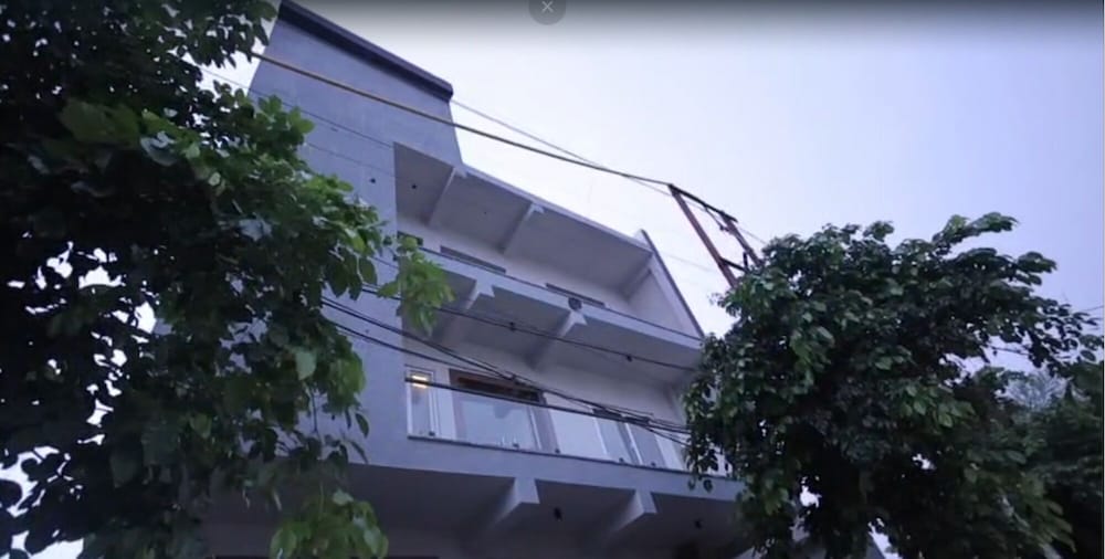 PriyaKunj Dham Guest House