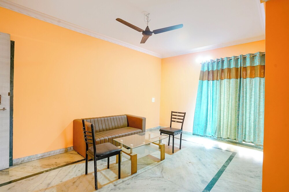 Fabhotel Galaxy Grand