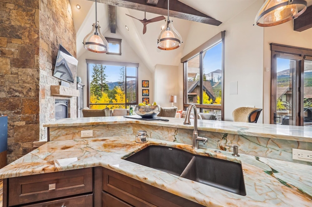 Highwoods At Shock Hill 4 Bedroom Townhouse by RedAwning