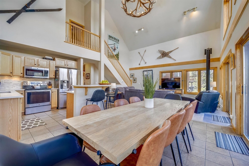 Powder Moose Villa