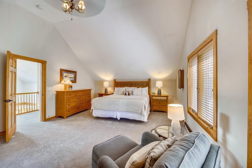 Powder Moose Villa