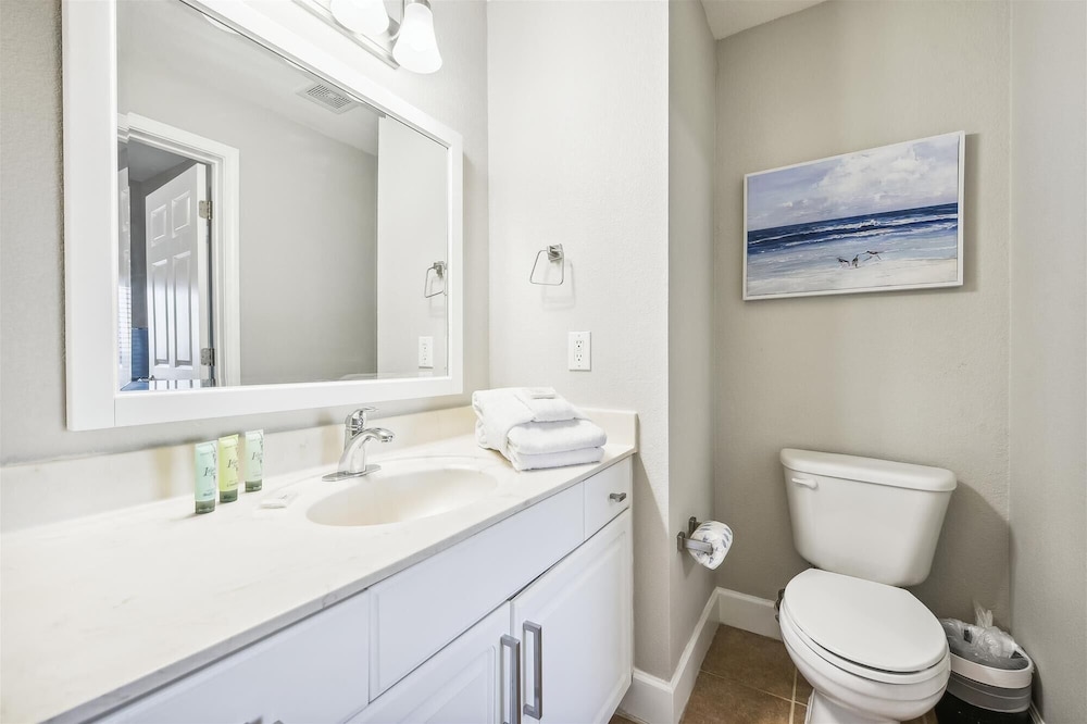 Tidewater by Book That Condo